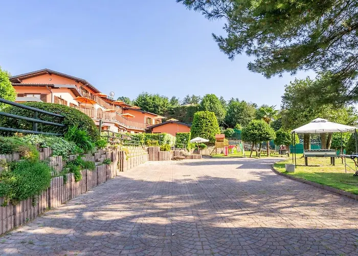 Apartment Residenza Agrifoglio-15 By Interhome Luino